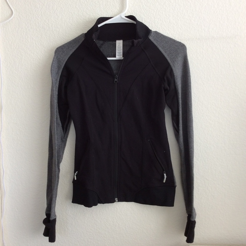 Athletic jacket